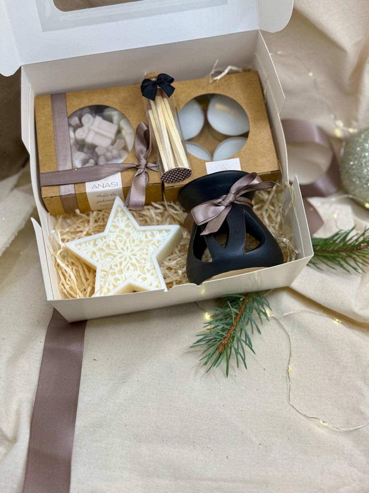 Božićni poklon set s aroma lampom
