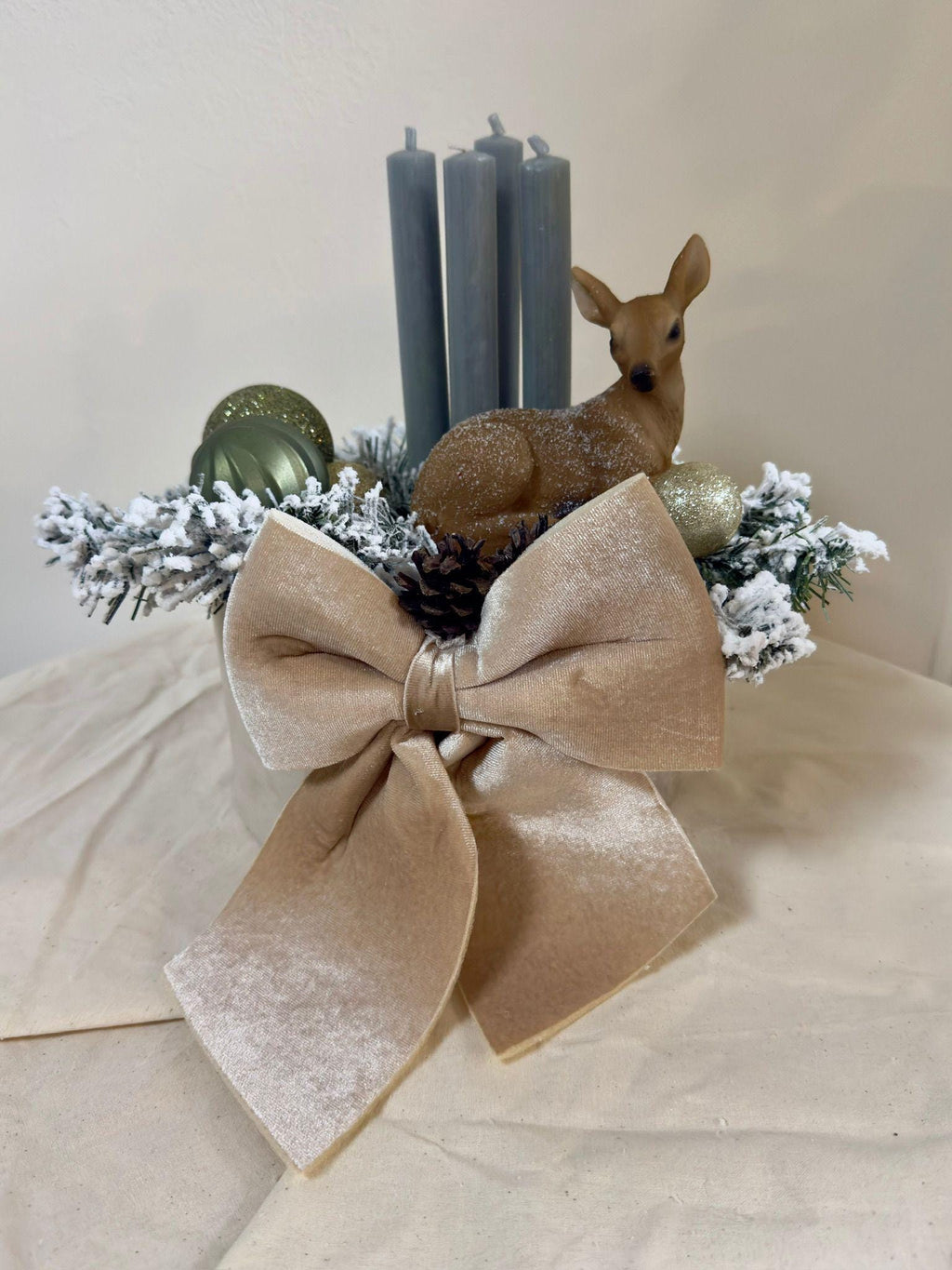 Adventski vijenac s jelenom | elegantna božićna dekoracija u neutralnim tonovima (ručni rad)