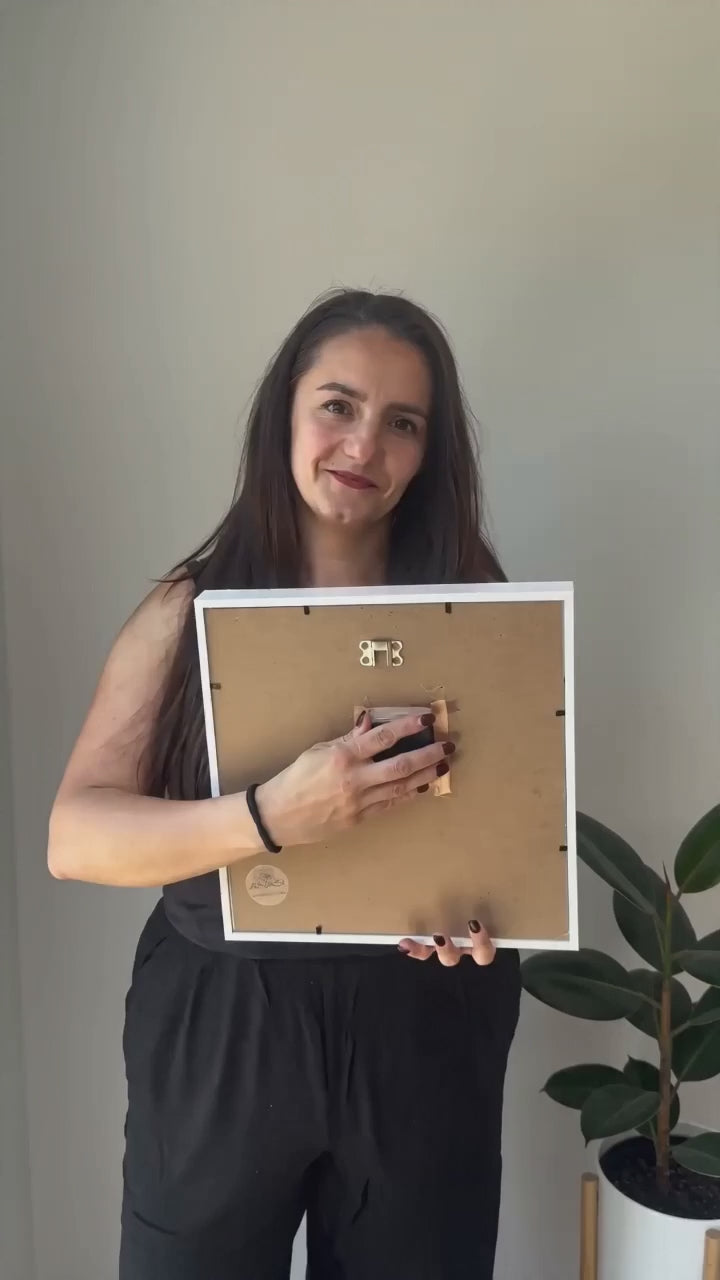 Zidni sat s 3D cvjetnim aranžmanom